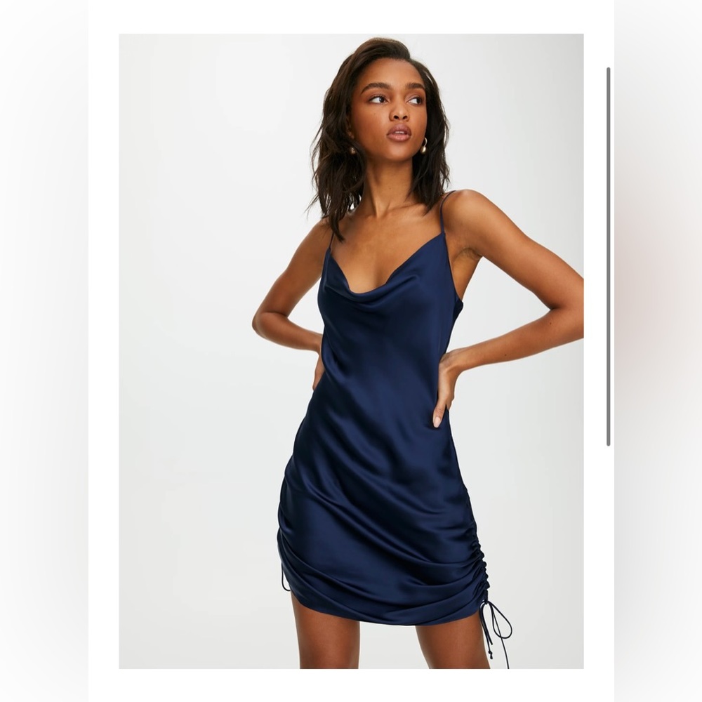 NWT Aritzia Wilfred Davina Runched Dress Navy Indigo